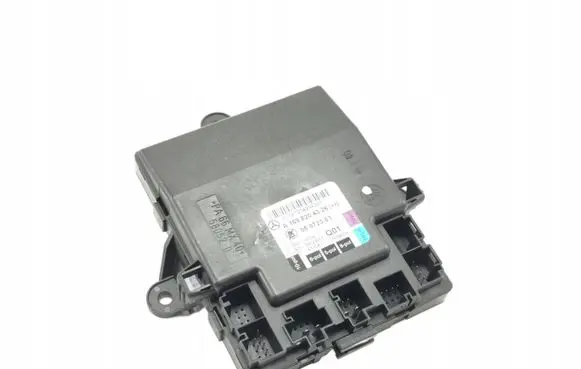 Mercedes-Benz A W169 Bluetooth control unit module A1698200611
