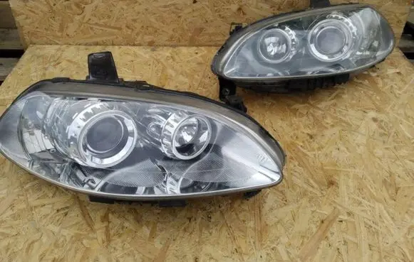 Fiat Croma Headlights/headlamps set 