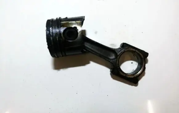 Peugeot 206 Piston with connecting rod
