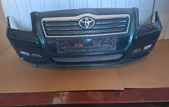 Toyota Avensis T250 Front bumper 5211905160