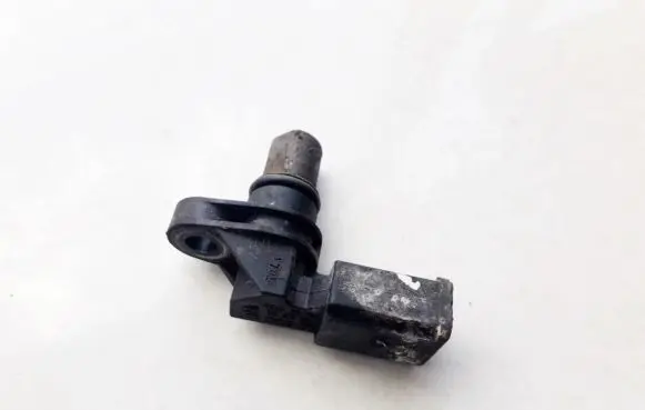 Audi A6 S6 C5 4B Camshaft position sensor 06e905163