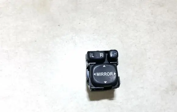 Lexus IS 220D-250-350 Wing mirror switch 183575