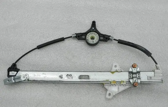 Mazda 6 Front door window regulator with motor GHP959590A