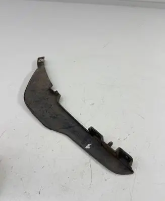 Land Rover Discovery 5 Front bumper lip HY3217F018AA