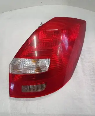 Skoda Fabia Mk2 (5J) Rear/tail lights 5J6945096A 5J6945096 5J6945112