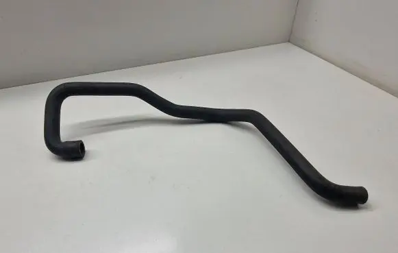 BMW 5 E39 Engine coolant pipe/hose 8391017