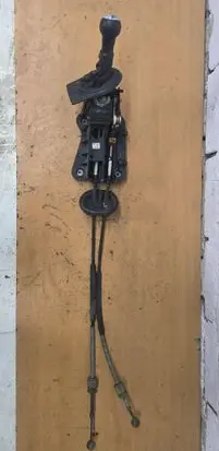 Citroen C4 I Gear shifter/selector 9657303580