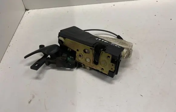 Seat Alhambra (Mk1) Front door lock 93bg220a20dd