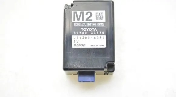 Toyota Camry Door central lock control unit/module 8974033330