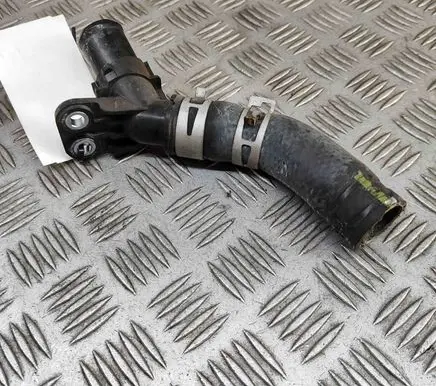 Toyota Prius (XW50) Engine coolant pipe/hose 1657737090