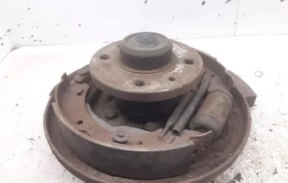 Renault Scenic I Rear wheel hub spindle/knuckle 