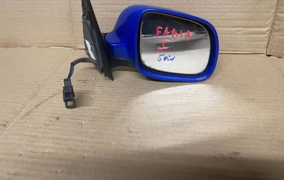 Skoda Fabia Mk1 (6Y) Manual wing mirror 1002112LLR