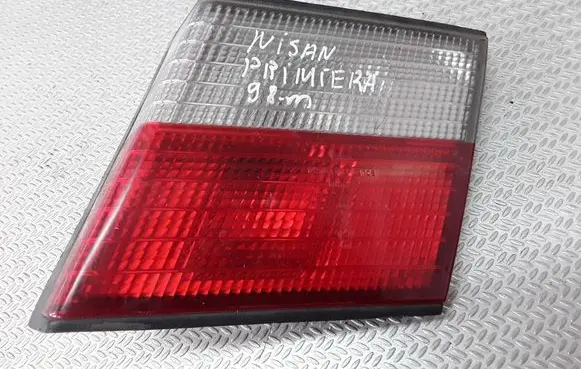 Nissan Primera Tailgate rear/tail lights 23180204