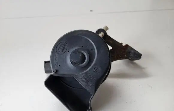 Volkswagen PASSAT B7 Horn signal