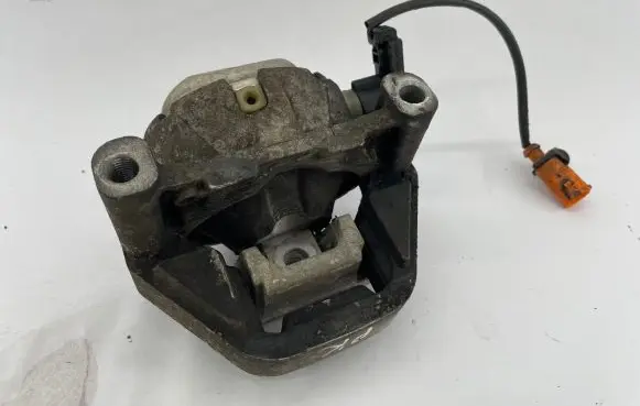Audi A7 S7 4G Engine mount bracket 4G0199381LG