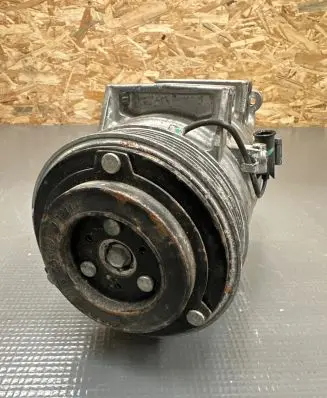 Volvo XC60 Air conditioning (A/C) compressor (pump) 8708581