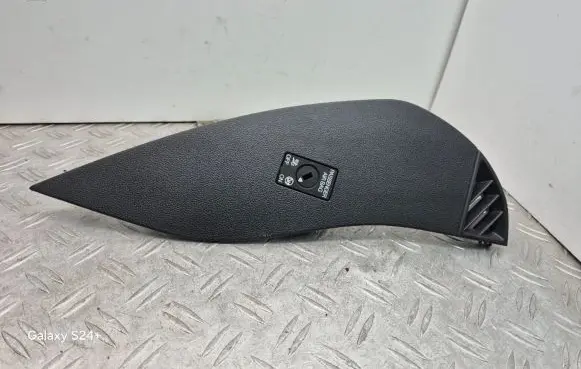 Dashboard side end trim