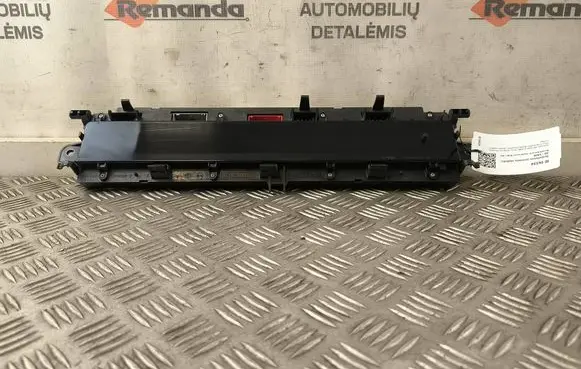 Renault Scenic II - Grand scenic II Speedometer (instrument cluster) 281179133 P8200494955A