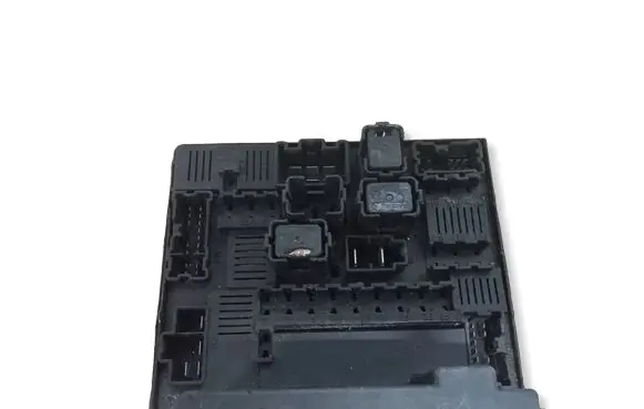 Nissan Qashqai Fuse module 284B7JD00B
