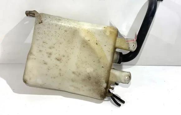 Nissan Micra Windshield washer fluid reservoir/tank