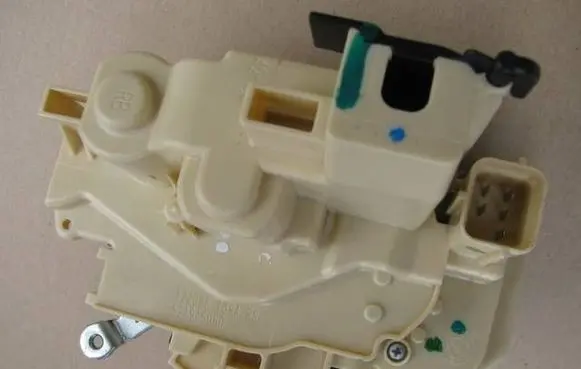 Front door lock
