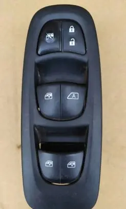 Renault Kadjar Electric window control switch 254019218R 157670