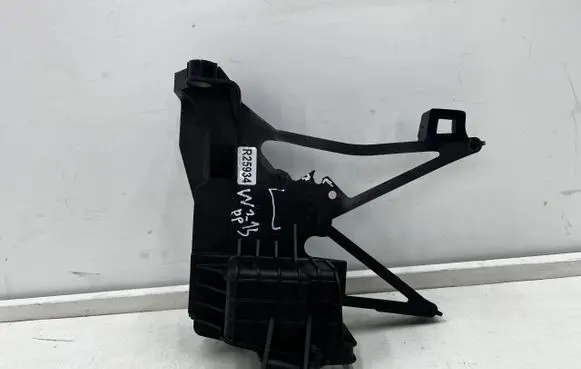 Mercedes-Benz E W213 Headlight/headlamp mounting bracket A2136206400