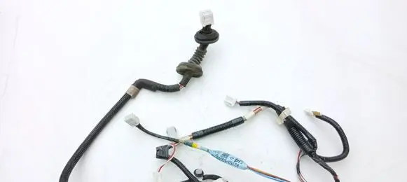 Lexus IS 220D-250-350 Rear door wiring loom 8215353040C4