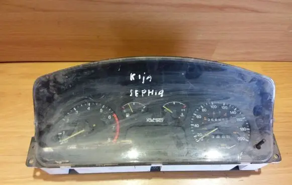 KIA Sephia Speedometer (instrument cluster) 78813120