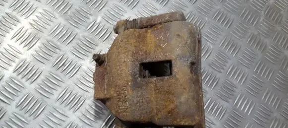 Nissan Primera Front brake caliper
