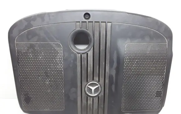 Mercedes-Benz C W204 Engine cover (trim) A6510101467