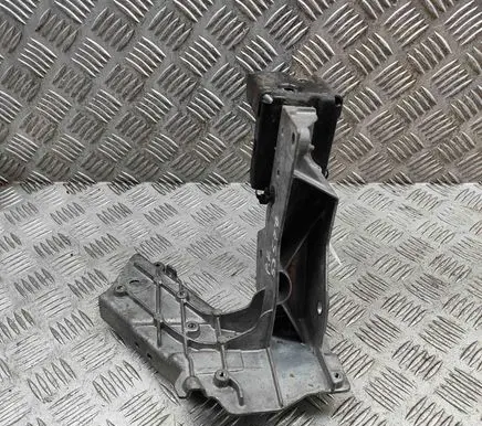 Mercedes-Benz E W213 Radiator support slam panel bracket A2536210600