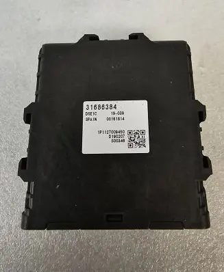 Volvo XC40 Gearbox control unit/module 31686384