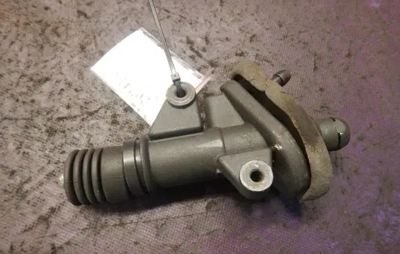 Ford Galaxy Clutch slave cylinder 