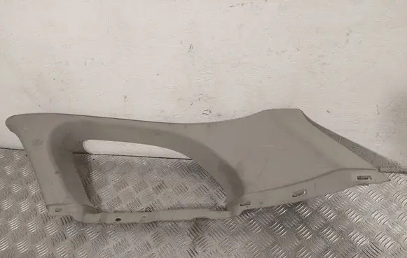 Toyota Avensis T270 (D)pillar trim (top) 6247105140 6247105140B4