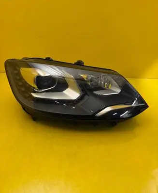 Volkswagen Sharan Headlight/headlamp 7N1941752A