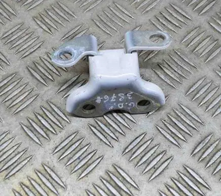 Toyota Prius (XW50) Rear door upper hinge