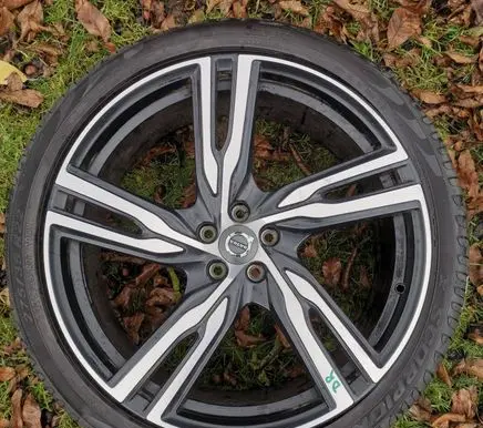 Volvo XC90 R22 alloy rim 31406715