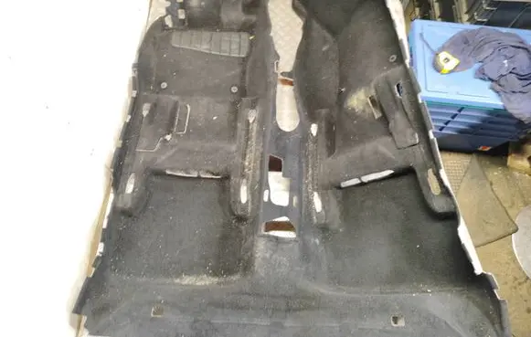 Volkswagen Golf VII Front floor carpet liner 5G1863367B AVEVV76020E