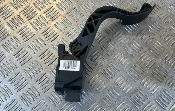 Peugeot 5008 Accelerator throttle pedal 9671416880 0280755167