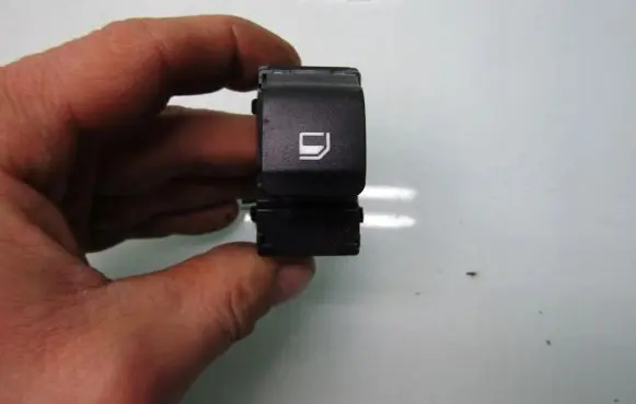 Hyundai Bayon Rear door window switch trim 299223773