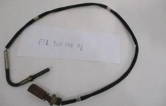 Volkswagen Golf VI Exhaust gas temperature sensor 03L906088AJ
