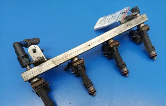 Opel Astra H Fuel main line pipe