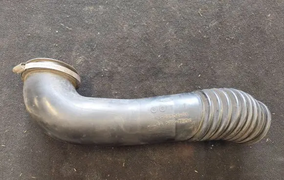 Ford Focus Air intake hose/pipe 98AB9R504 98AB9R504GA D2L4A