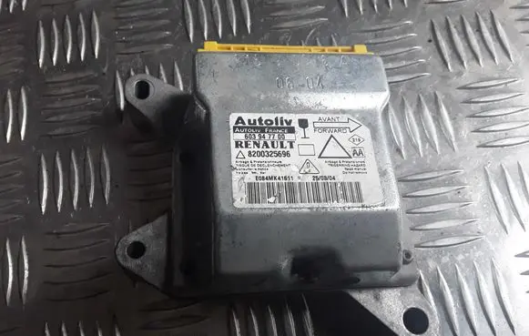Renault Laguna II Airbag control unit/module 603947700 8200325696