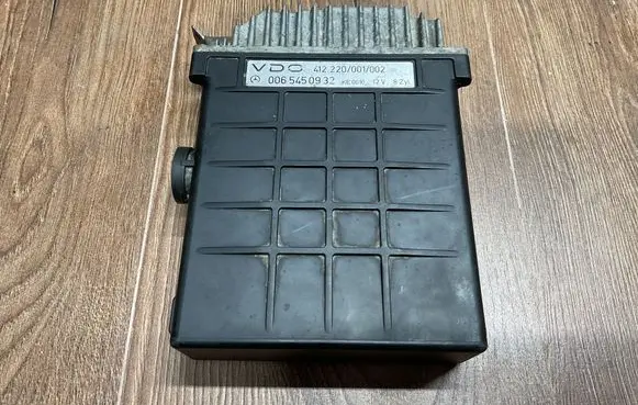 Mercedes-Benz S W126 Engine control unit/module 0065450932