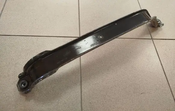 Jaguar F-Pace Fuel tank mounting bracket J8A29055AB