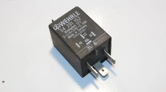 Volkswagen PASSAT B5 Other relay 54201152