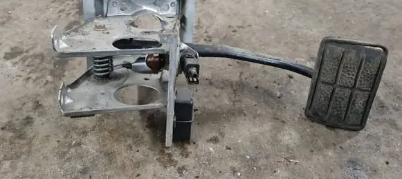 Volvo 960 Brake pedal
