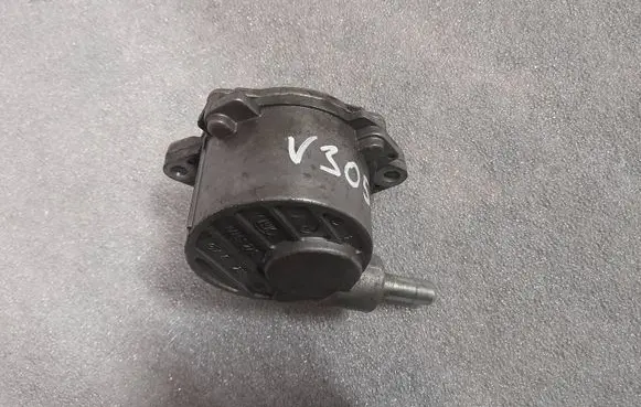 Mercedes-Benz E W211 Vacuum pump a6282300065 6282300065